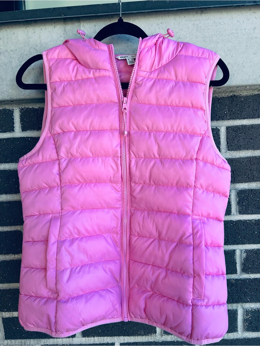 ONLY - Pink Hooded Puffer Vest: Size Medium
